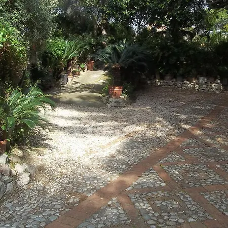 Mariedda Semesterbostad Taormina